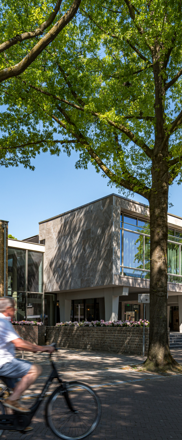 Son-en-Breugel_gemeentehuis_JDVF-104.jpg