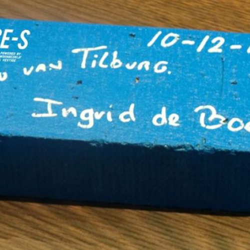 Tekenen contract Blauwe steen 10 dec 2014.JPG