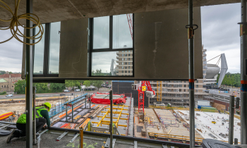 bouw-victoriatoren-steigerloos-metselen-26-foto-laurens-mulkens-2609.jpg