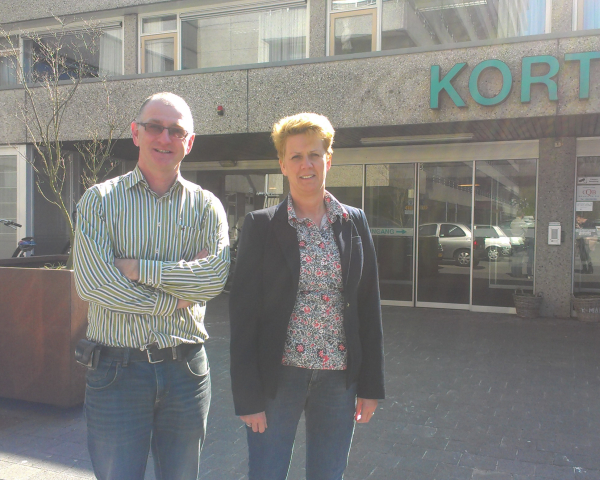 De appartementen zijn opgeleverd aan vertegenwoordigers van Vitalis 2 april 2013.jpg