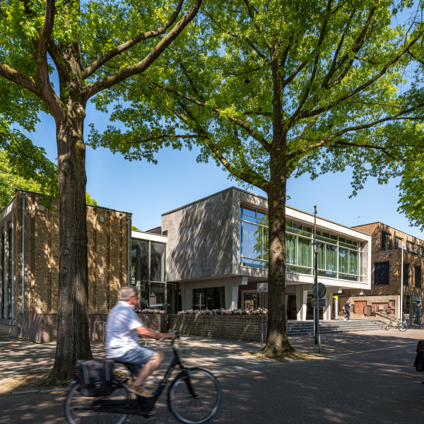 Son-en-Breugel_gemeentehuis_JDVF-104.jpg