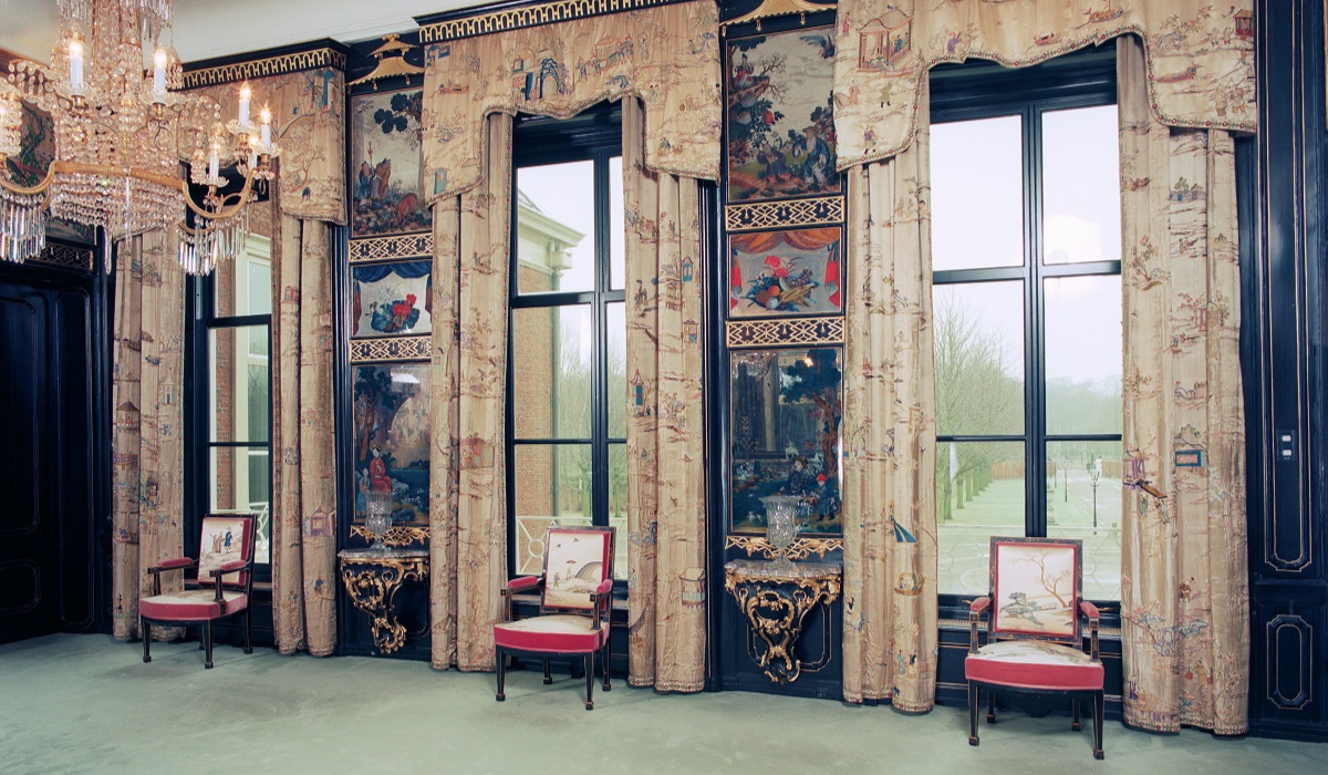 Gordijen_Chinese_Zaal_van_Paleis_Huis_ten_Bosch-_Foto_door_Ren___Gerritsen.png